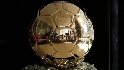与萨拉赫争金球？登贝莱2025年五大联赛进球数第一，打破法甲50年纪录