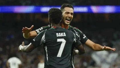 阿森纳2-1胜皇马晋级四强！新中锋12场9球，1.89米空霸淘汰皇家